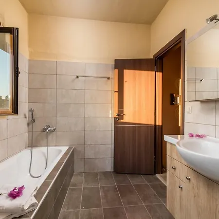 Ferienhaus Aretoussa