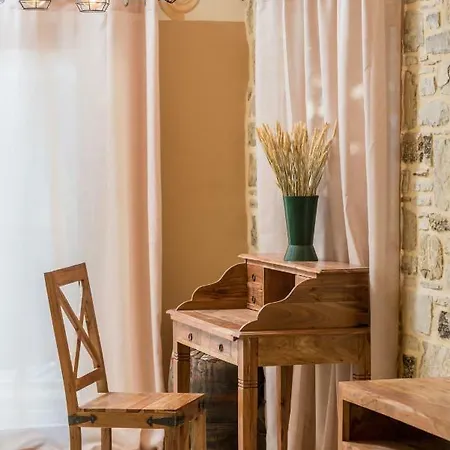 Ferienhaus Aretoussa Holiday home Pitsidia