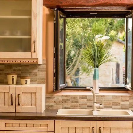 Ferienhaus Aretoussa * Pitsidia
